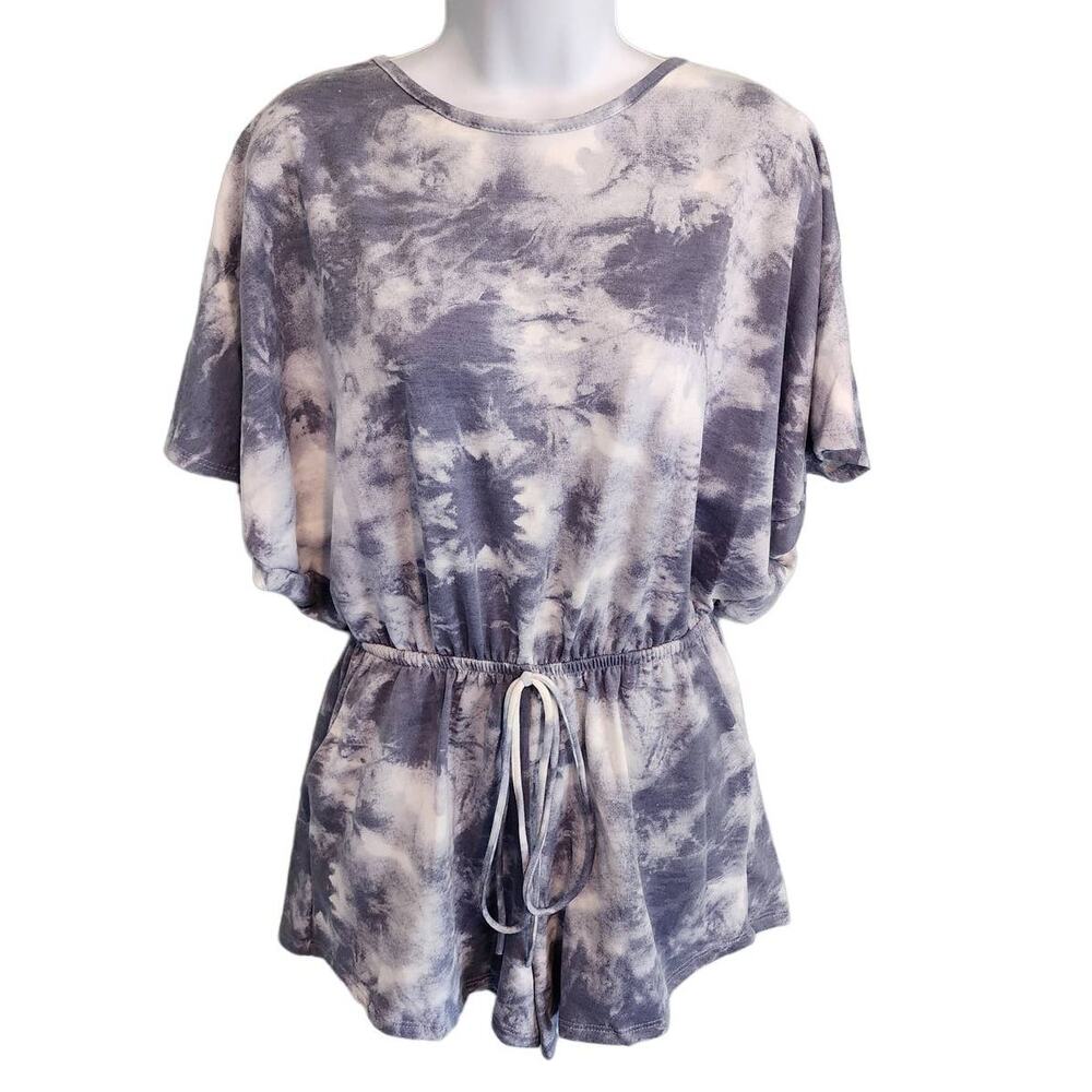 Le Lis Tie-Dyed Shorts Romper Elastic Waist Tie Back New with Tags Size Medium